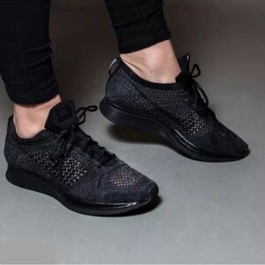 New Nike Flyknit Stylish Black Sneakers